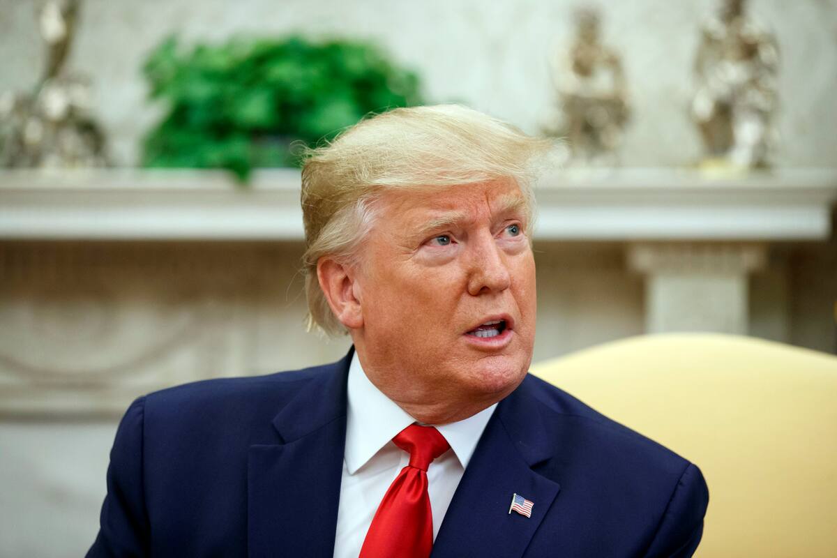 Nancy Pelosi anuncia investigación de juicio político contra Trump y él responde