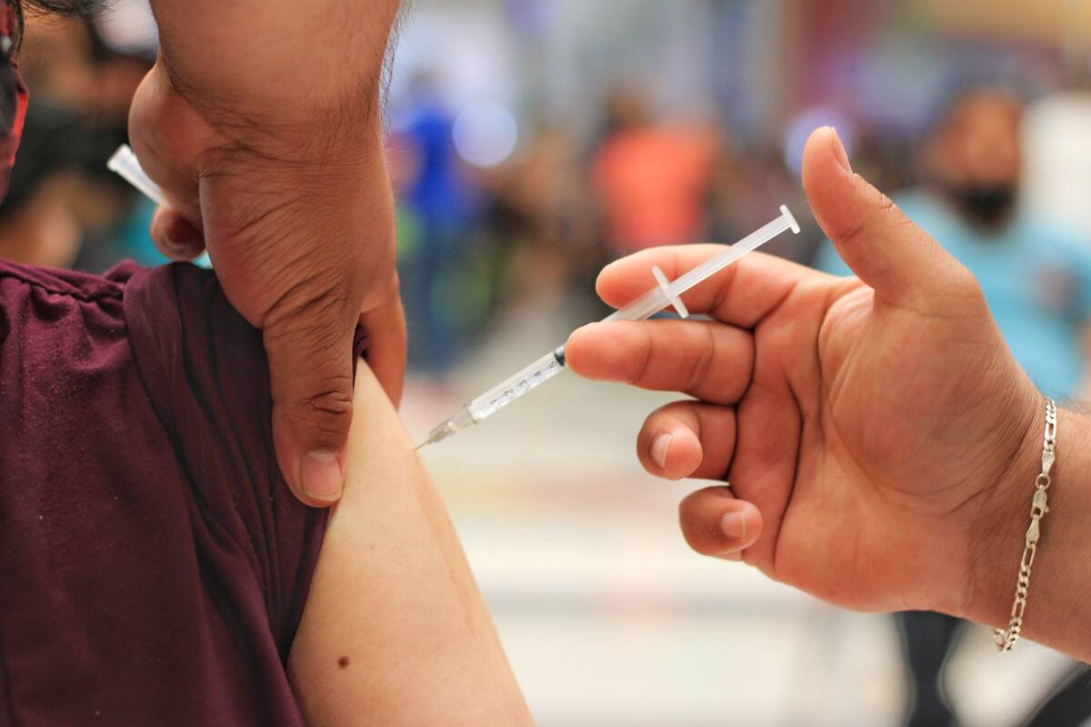 Sigue disponible la vacuna contra Covid-19 en BC