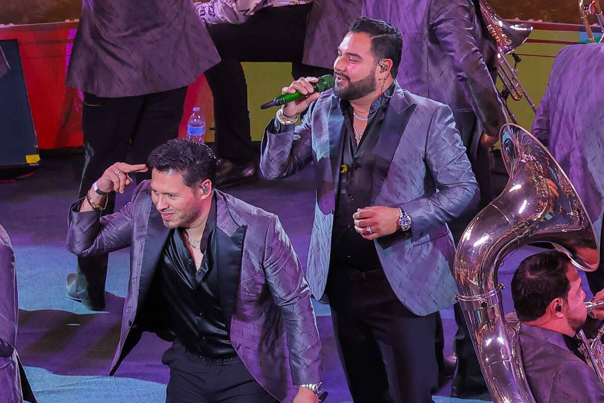 La Banda MS hace vibrar a sus fanáticos en el Palenque de la ExpoGan 2024