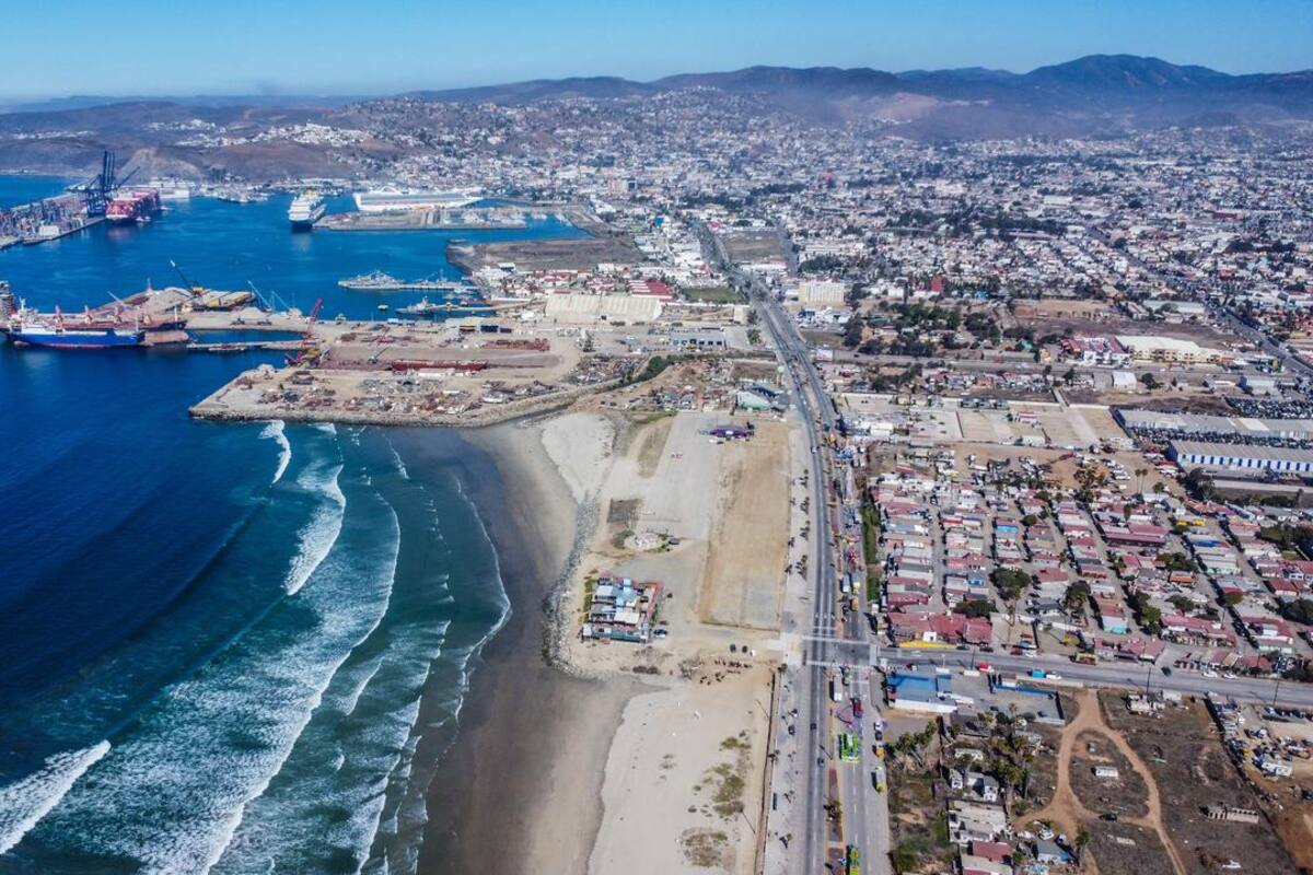 Cierran vialidades por Carnaval de Ensenada; recomiendan evitar el bulevar Costero