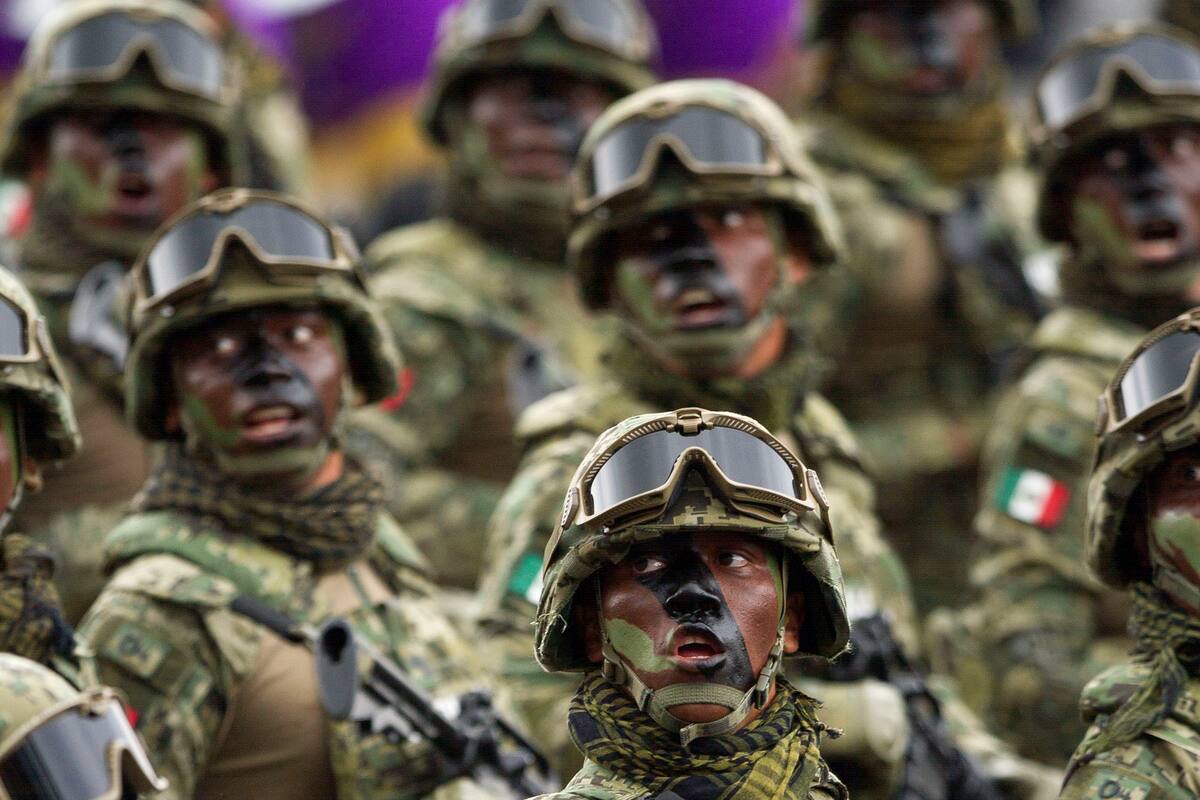 Militares desfilarán en vehículos y caballos, debido a pandemia