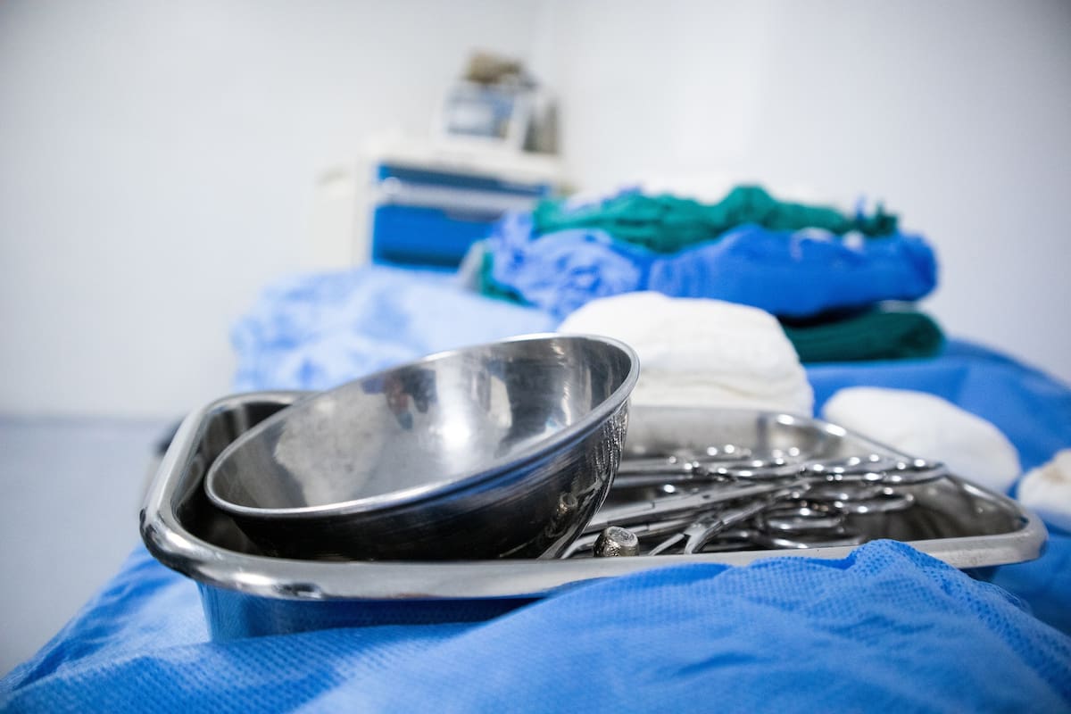 Resiente industria de dispositivos médicos en BC impacto de tarifas a insumos