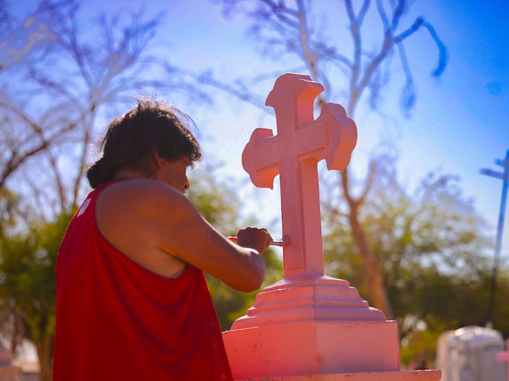 Fotos de la Semana: Entre el color de las tradiciones y la crudeza de la realidad