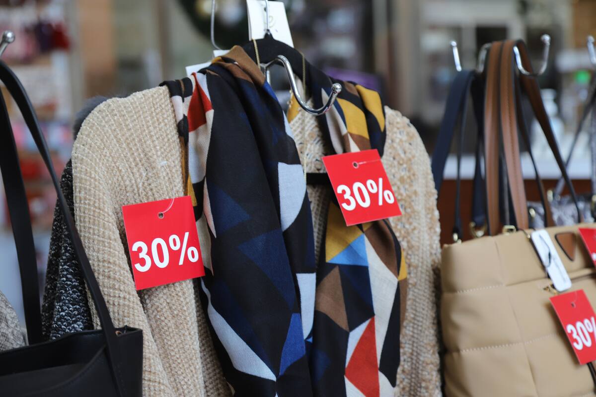 Pega apertura de frontera en venta de ropa de marca en Tijuana