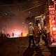 Hallan dos cuerpos calcinados en incendio en Tijuana