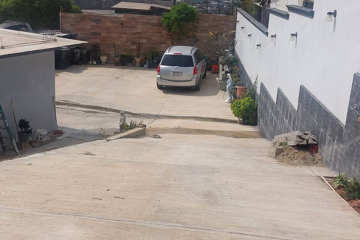 Vecinos de Las Torres denuncian filtración de agua