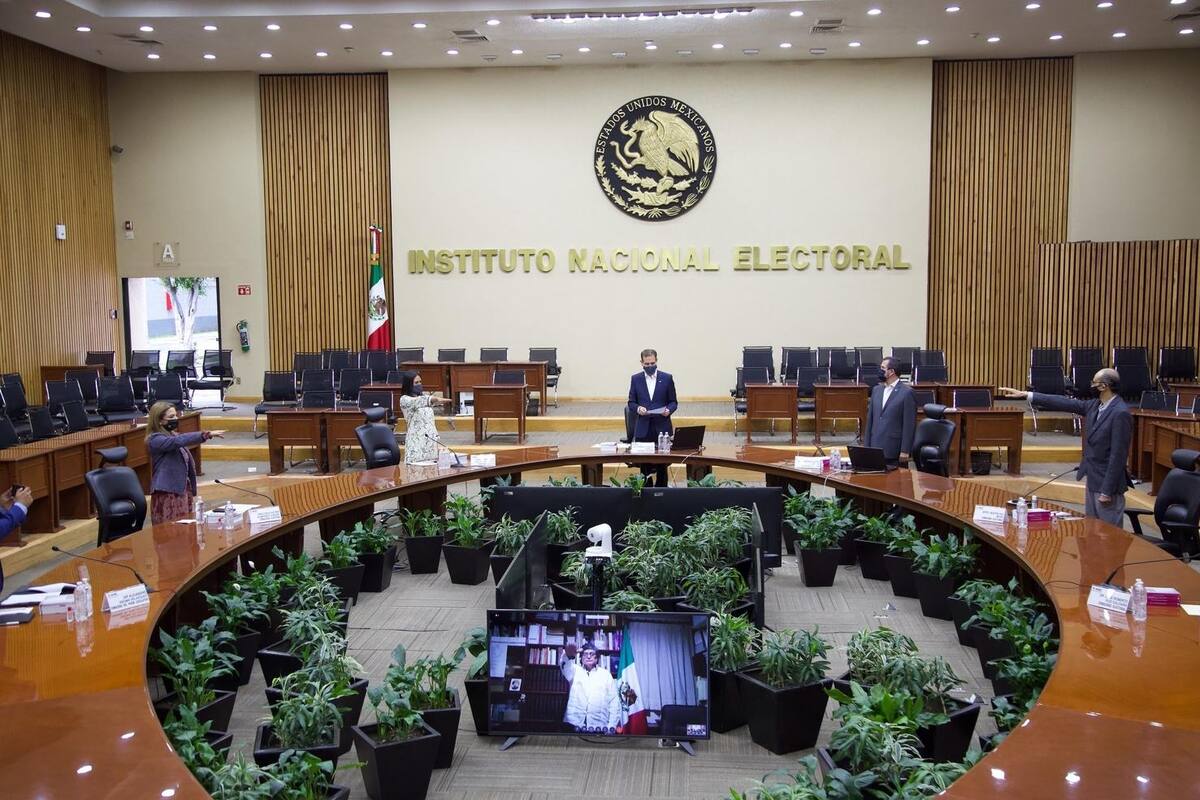 INE aprueba retiro de propaganda gubernamental durante campañas electorales