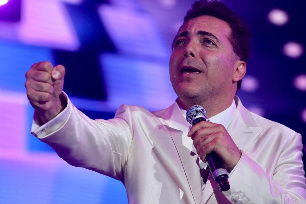 Rechaza Stefy Xipolitakis a Cristian Castro