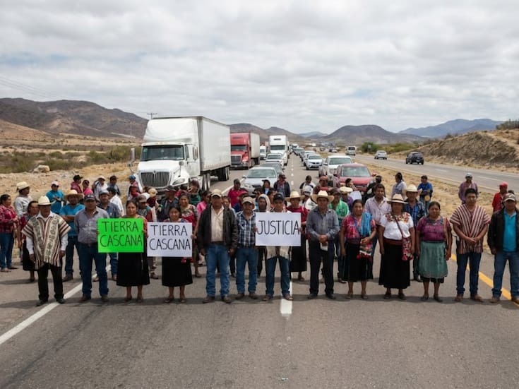 Comunidad indígena cascana bloqueó la Carretera Federal 54 en Zapopan para exigir a la SICT el pago de al menos 34 millones de pesos por tierras expropiadas en 2004, un adeudo que suma más de 21 años y afecta a más de 300 familias