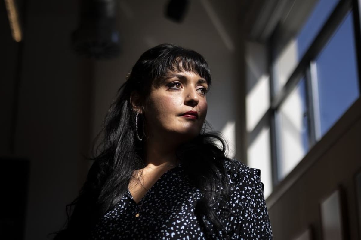 Amelia Tiganus: "Me vendieron a un proxeneta español por 300 euros"
