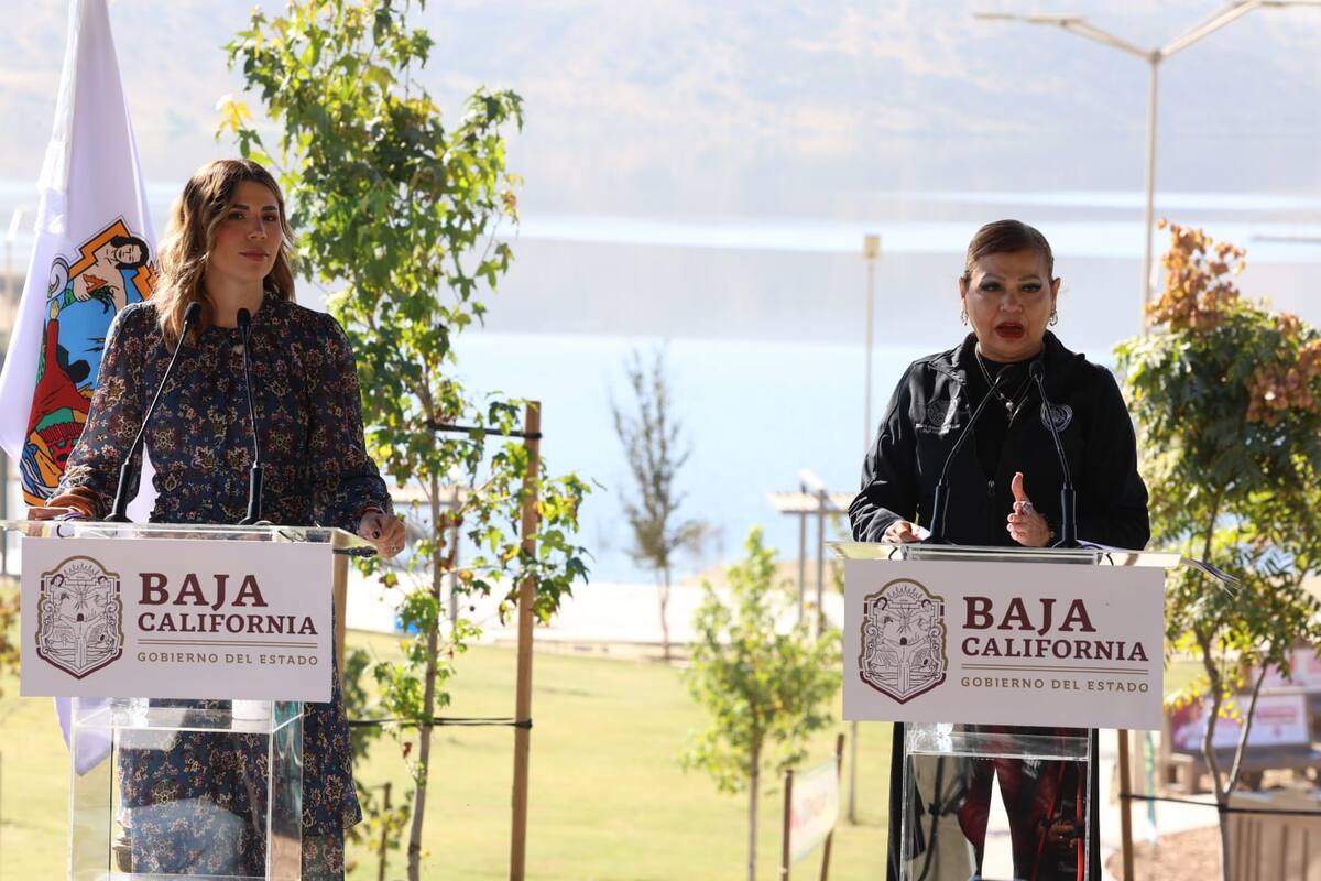 La Fiscal General del Estado, María Elena Andrade, durante el "miércoles de mañanera" de la gobernadora Marina del Pilar Ávila Olmeda.