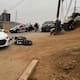 Motociclista muere tras chocar contra auto que invadió la vialidad en Ensenada