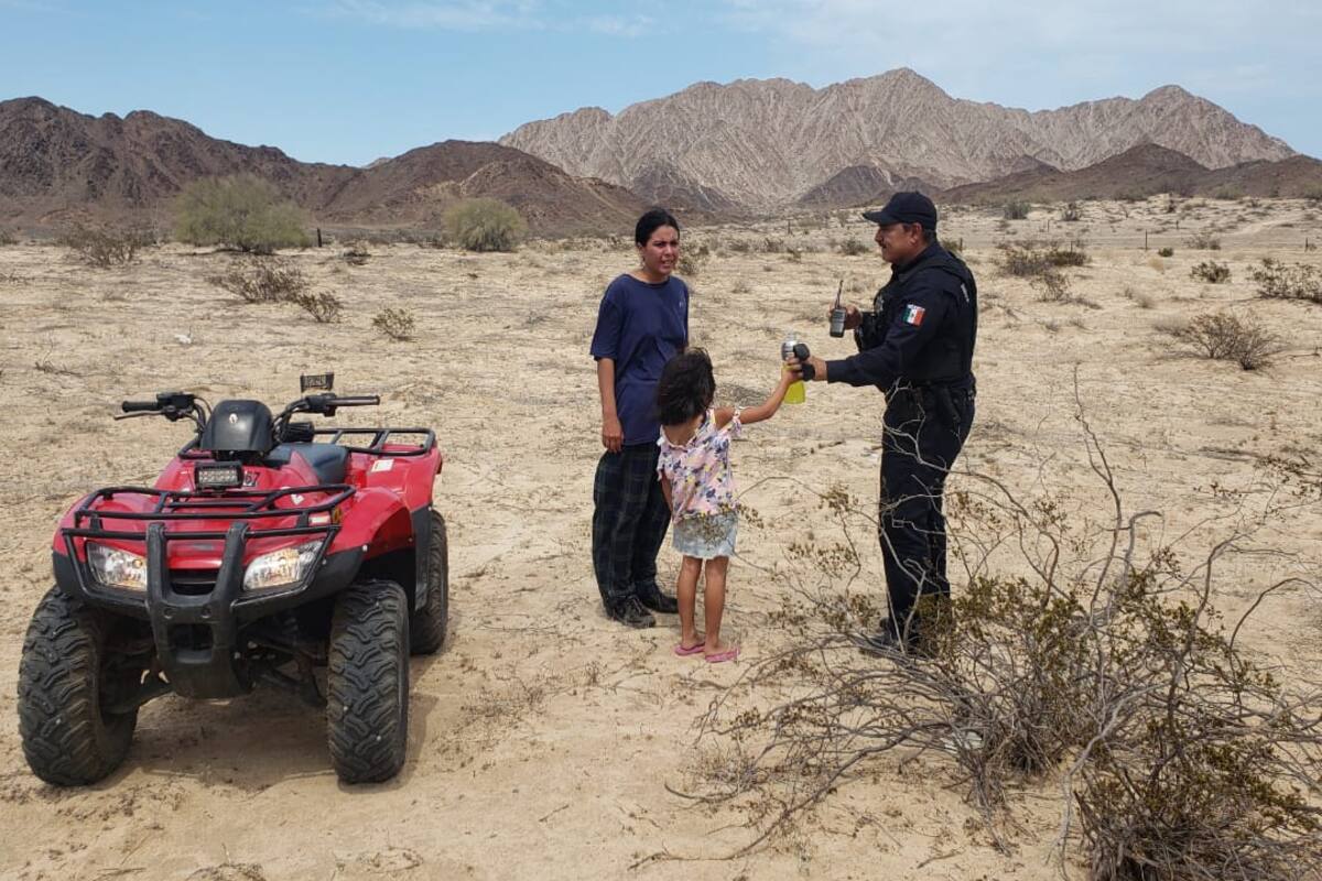 Hallan a mujer y niña extraviadas en desierto de San Felipe