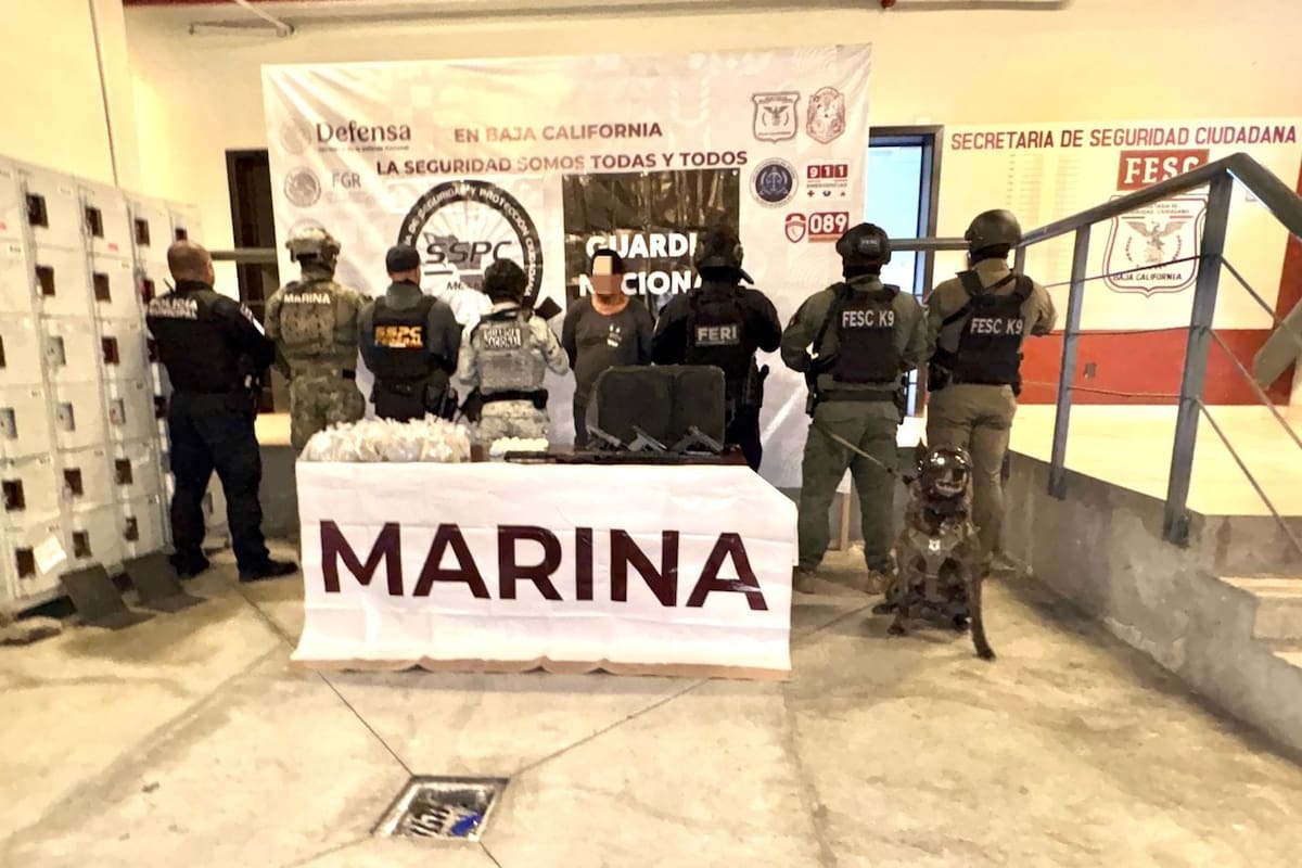 Operativos en Tijuana dejan seis detenidos, armas y droga asegurada: Marina