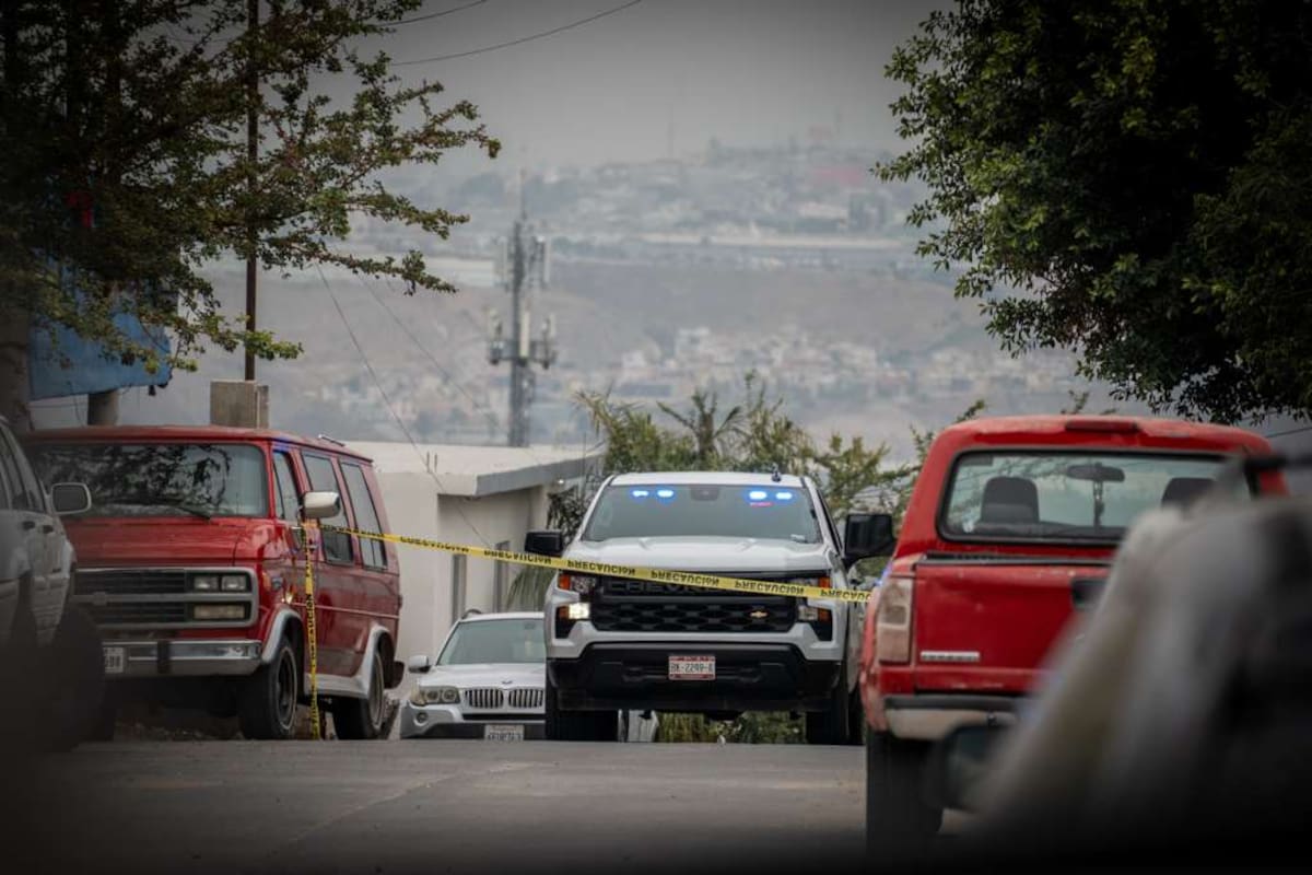 Hombre es atacado a balazos mientras viajaba con su hija en Tijuana