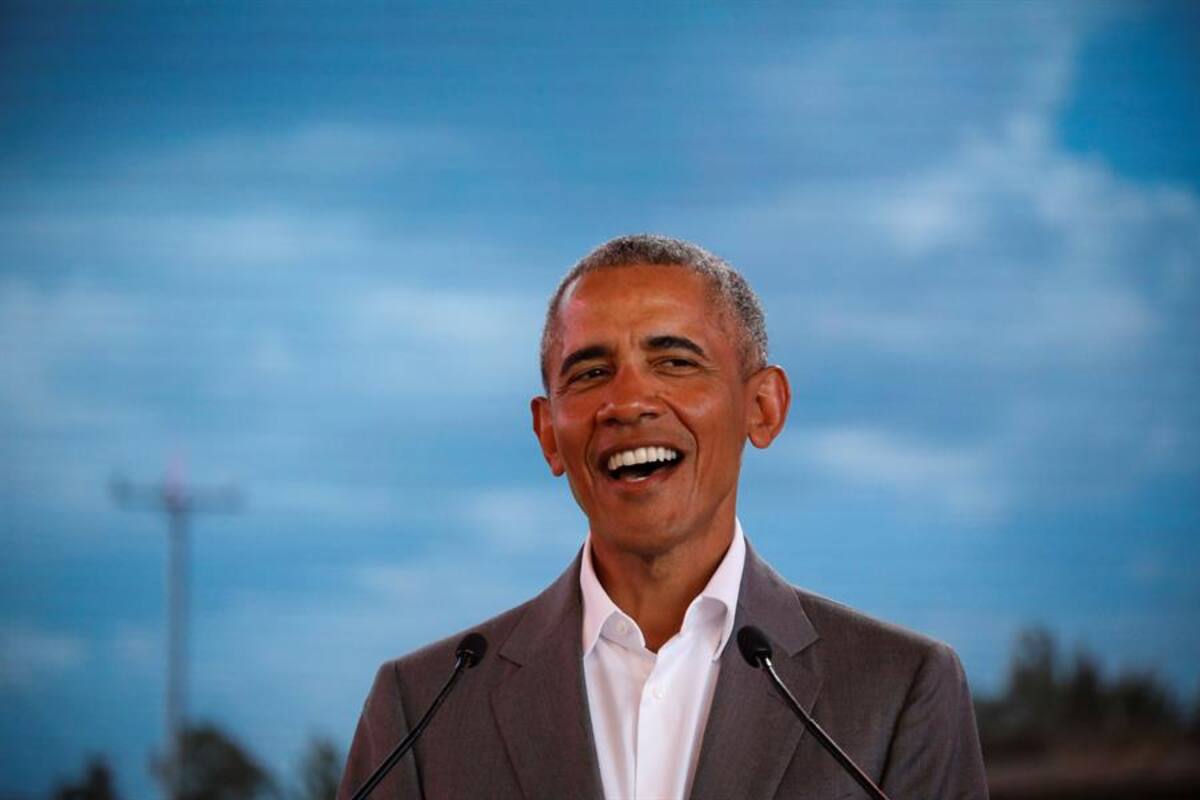 Obama, expresidente de EU, asegura estar dispuesto a vacunarse contra el Covid-19