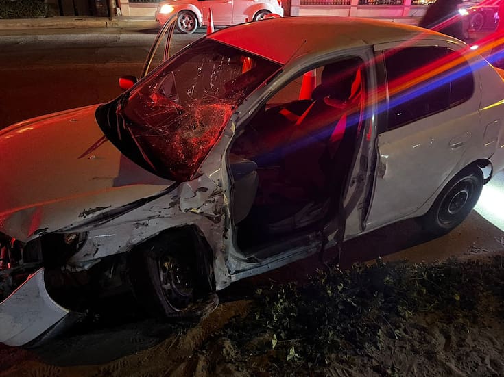 Una persona prensada tras accidente vial en Sonora y 31