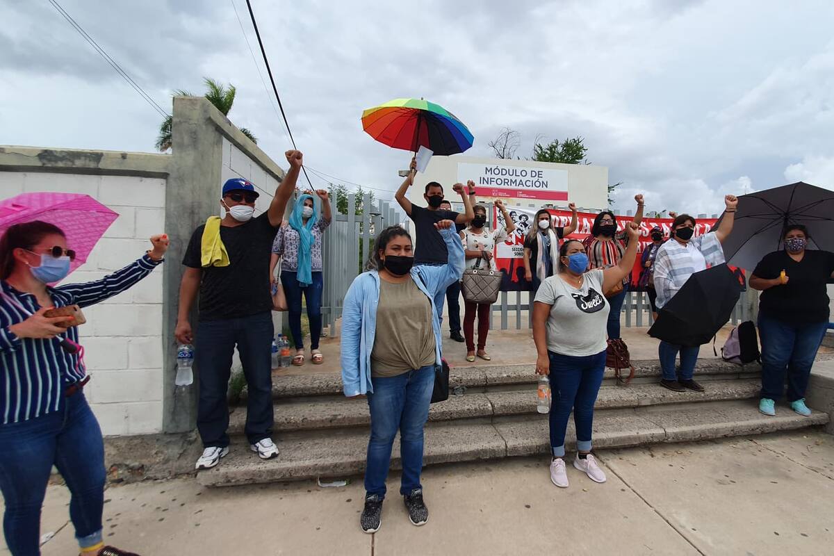 Protestan maestros; piden ser trabajadores de base