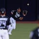 Toros cae ante Sultanes en inicio de serie