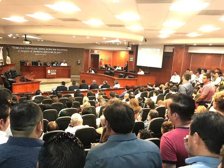 Proponen castigar a “montachoques” y falsos abogados en BC