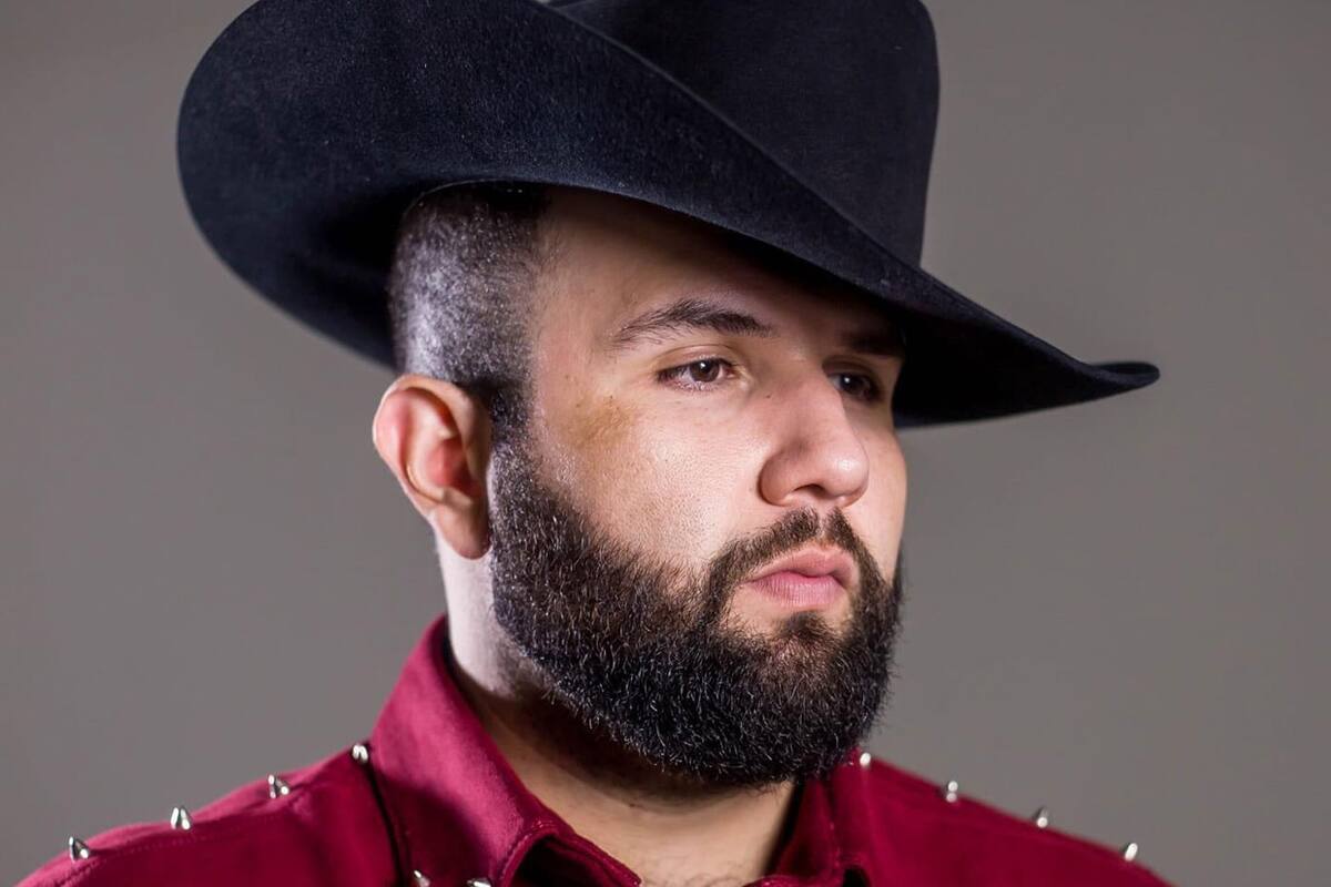 Carín León lanza nuevo disco