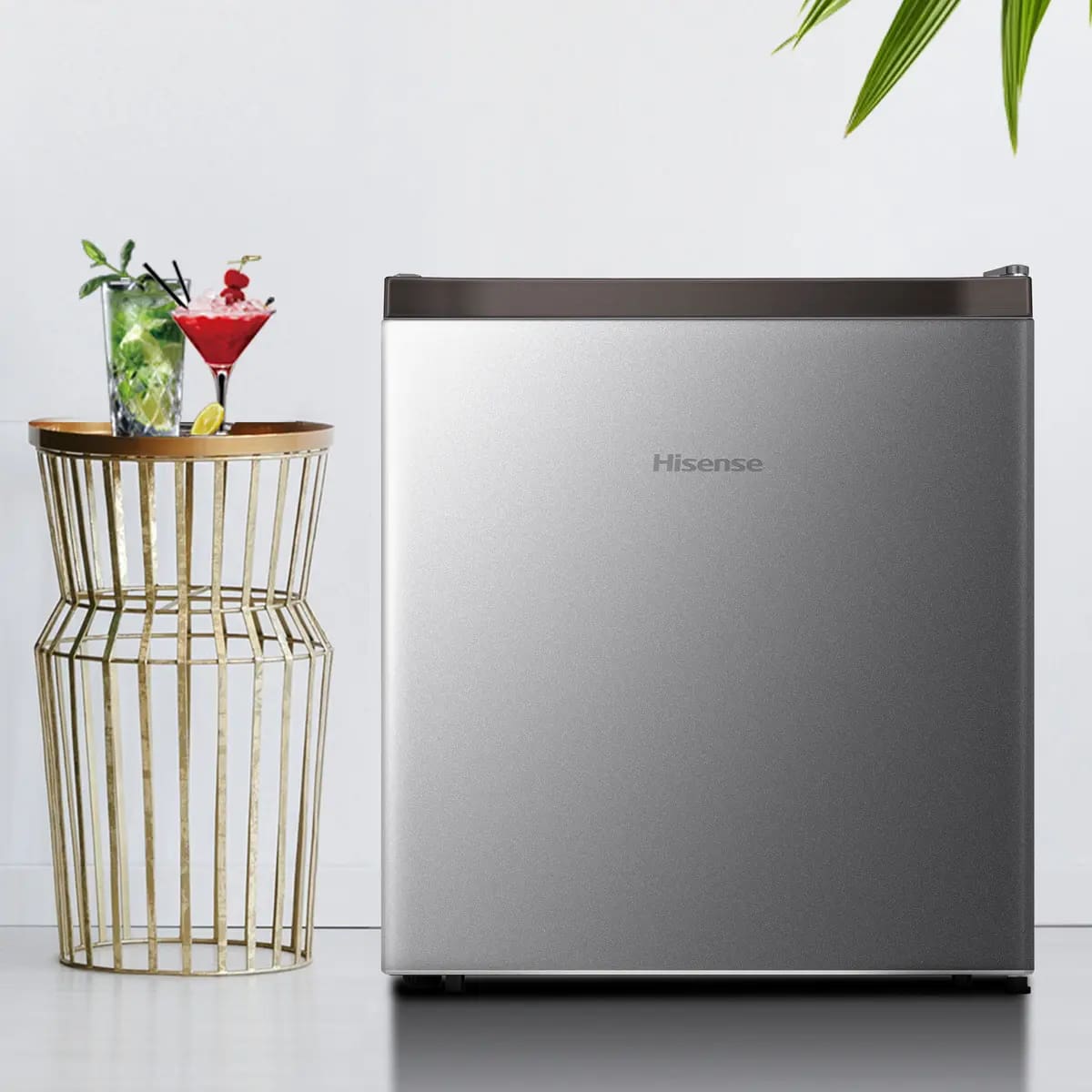 frigobar modelo RR16D6AGX1 de 1.6 pies cúbicos | Mercado Libre