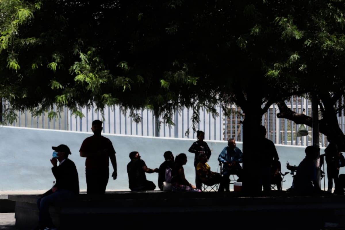 Viernes caluroso con 38 grados ; habrá vientos de 60 km/h para el resto del fin de semana