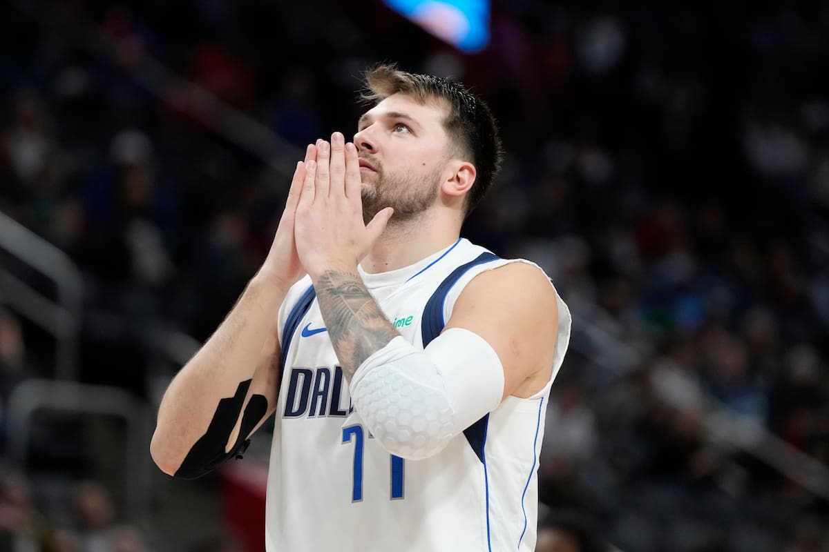 ¡Fuera Luka ‘Magic’! Doncic se lesionó la muñeca derecha, ¿cuántos partidos se perderá?
