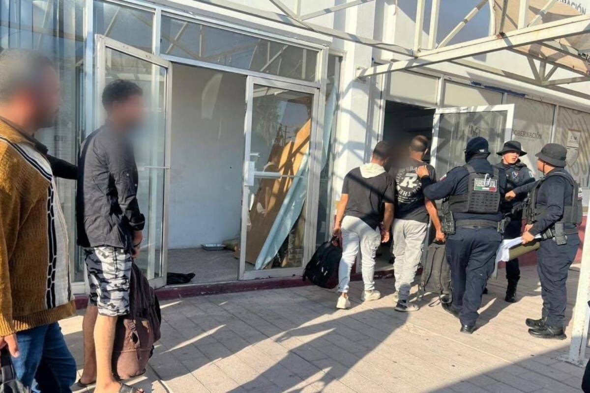 Aseguran a 20 migrantes del norte de África en Mexicali