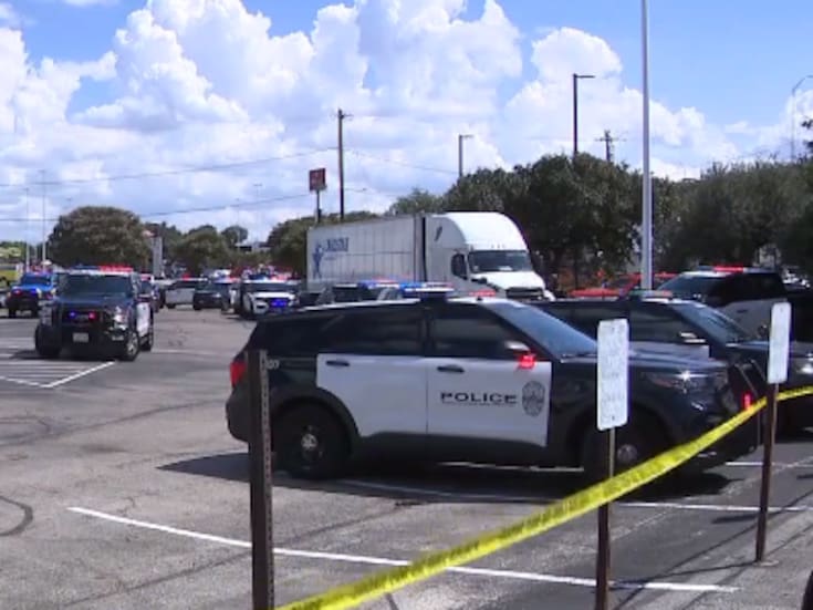 Tiroteo en Texas deja tres muertos, incluyendo un niño, en estacionamiento de tienda comercial