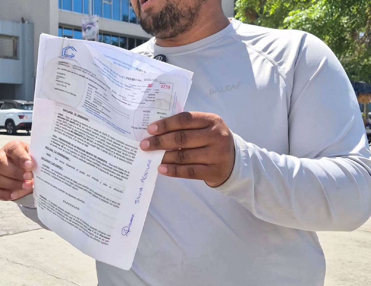 Autoridades de la Fiscalía General del Estado informaron que la empresa inmobiliaria no existe y que sufrieron el delito de fraude. Foto: Khennia Reyes