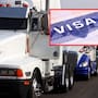 Bajan retiros de visas a choferes de carga, pero persisten dudas por revisiones de EU