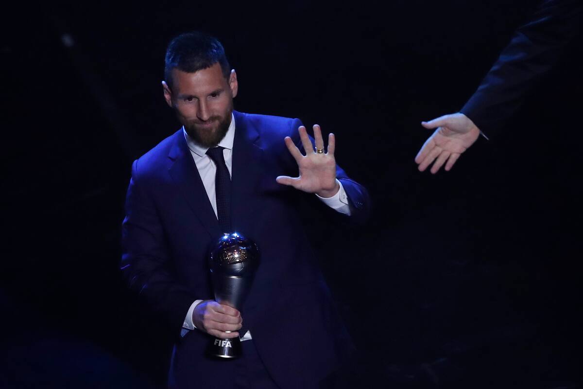 ¿Messi roba a Van Dijk como lo hizo con Iniesta?