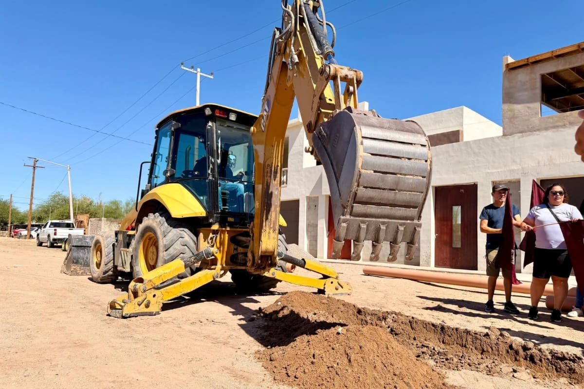Más de mil vecinos de la colonia Mezquite, en SLRC, tendrán acceso a drenaje sanitario