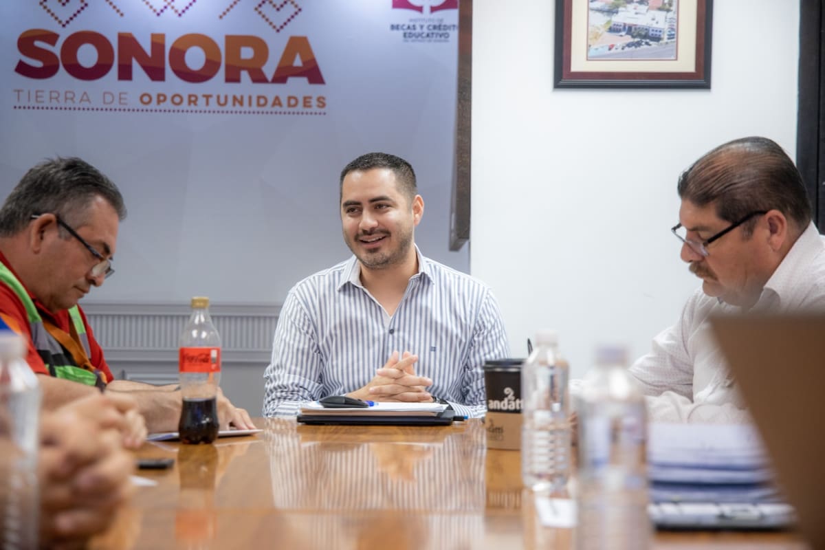 Manuel Cáñez anuncia su salida del Instituto de Becas y Crédito Educativo