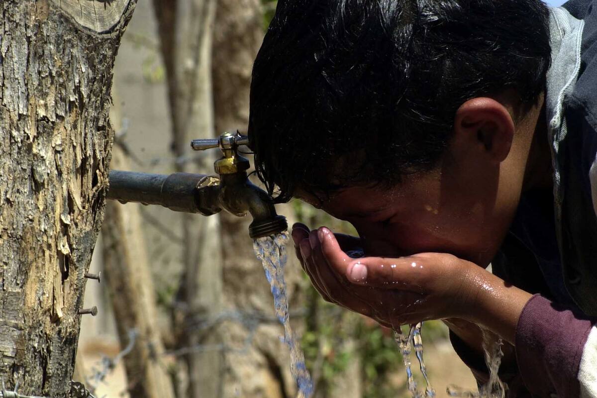 Advierten químicos sobre riesgos de beber agua del Norte de Hermosillo