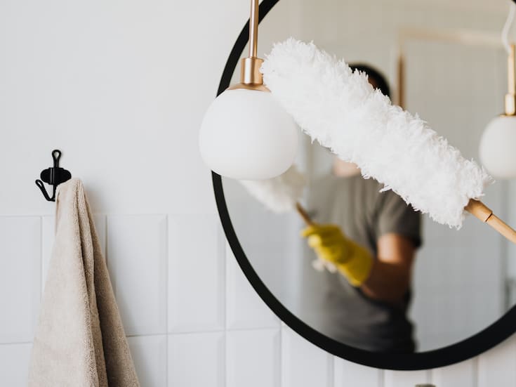 Un método japonés para eliminar el polvo rápido y sin esfuerzo: la clave está en la rutina, no en la maratón de limpieza