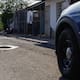 Policías le disparan a hombre que los atacó con un cuchillo durante un caso de violencia familiar en Mexicali