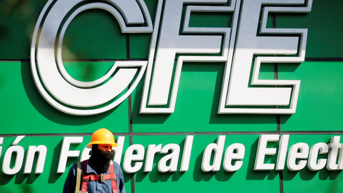 Trabajador de CFE fue pensionado por accidente laboral, siguió activo por años y logró que un tribunal le reconociera su derecho a cambiar a una jubilación más favorable