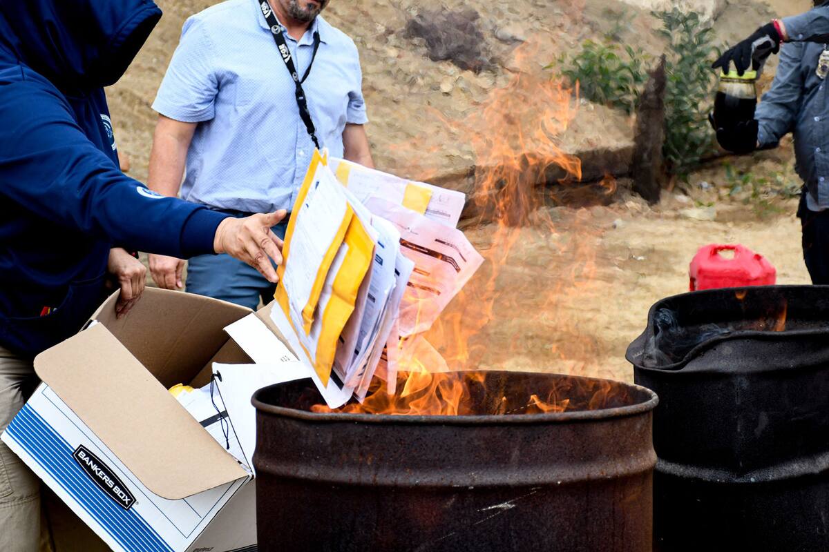 FGE quema narcóticos asegurados por la Fiscalía Regional de Tecate