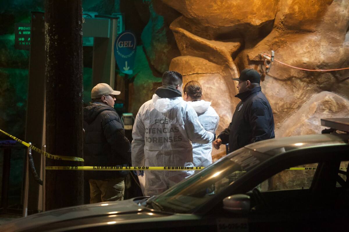 Balean a guardia de La Cueva del Peludo