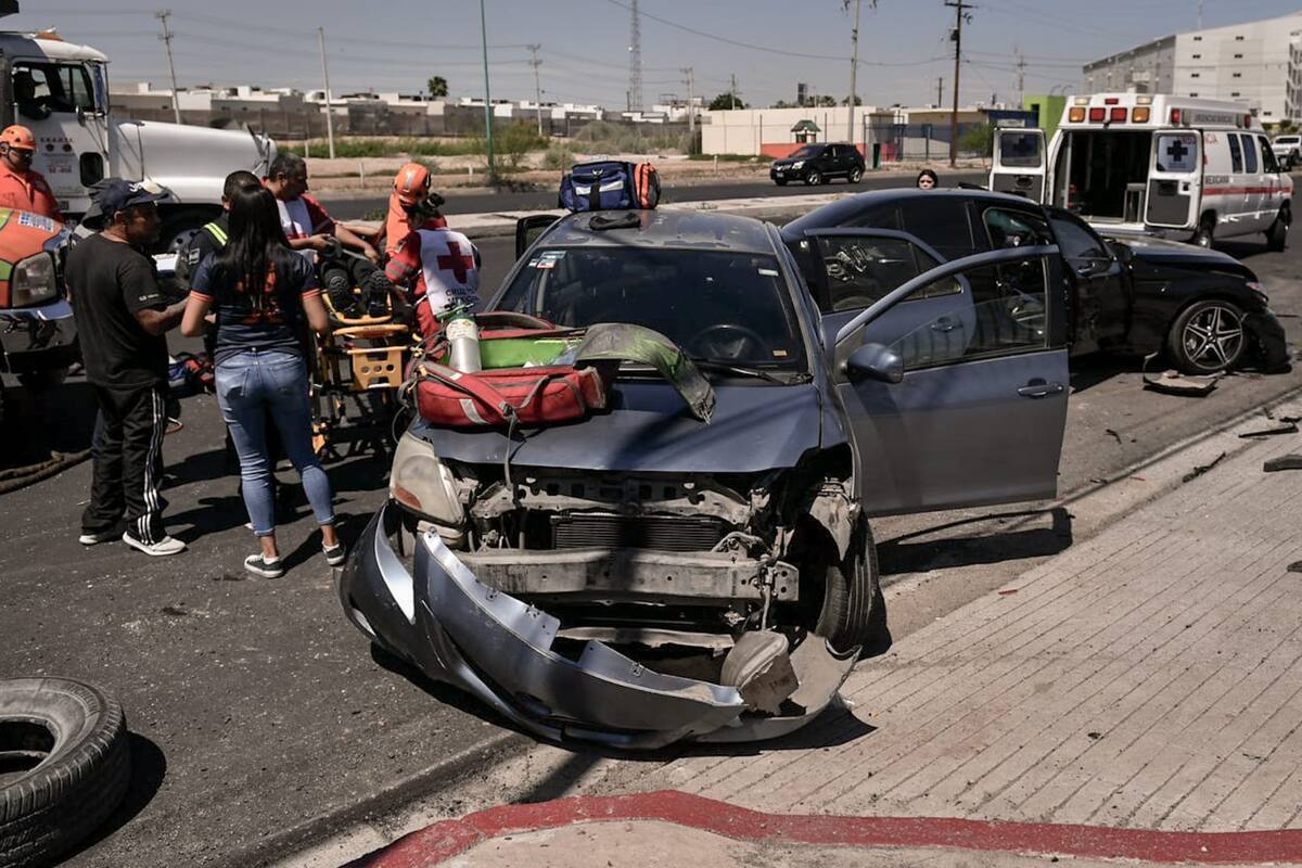 Dos lesionadas tras choque en calle Novena