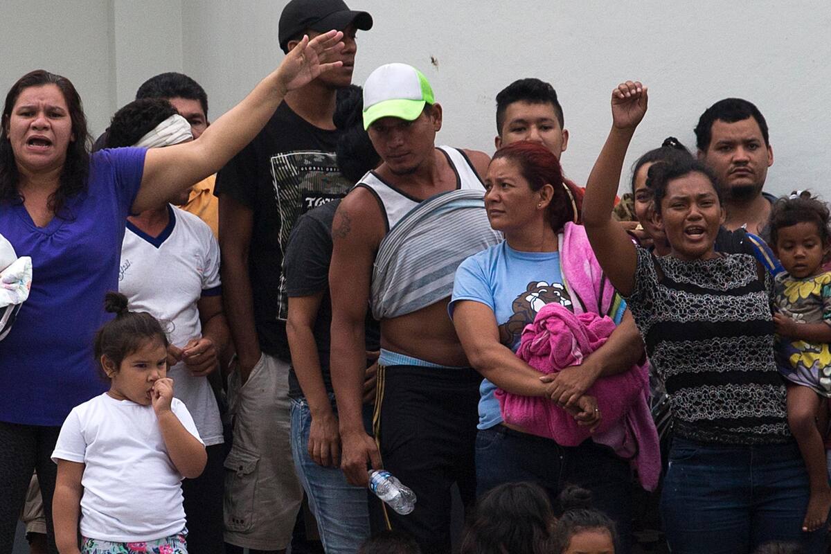 EU aprueba norma de "carga pública" para negar residencia a migrantes