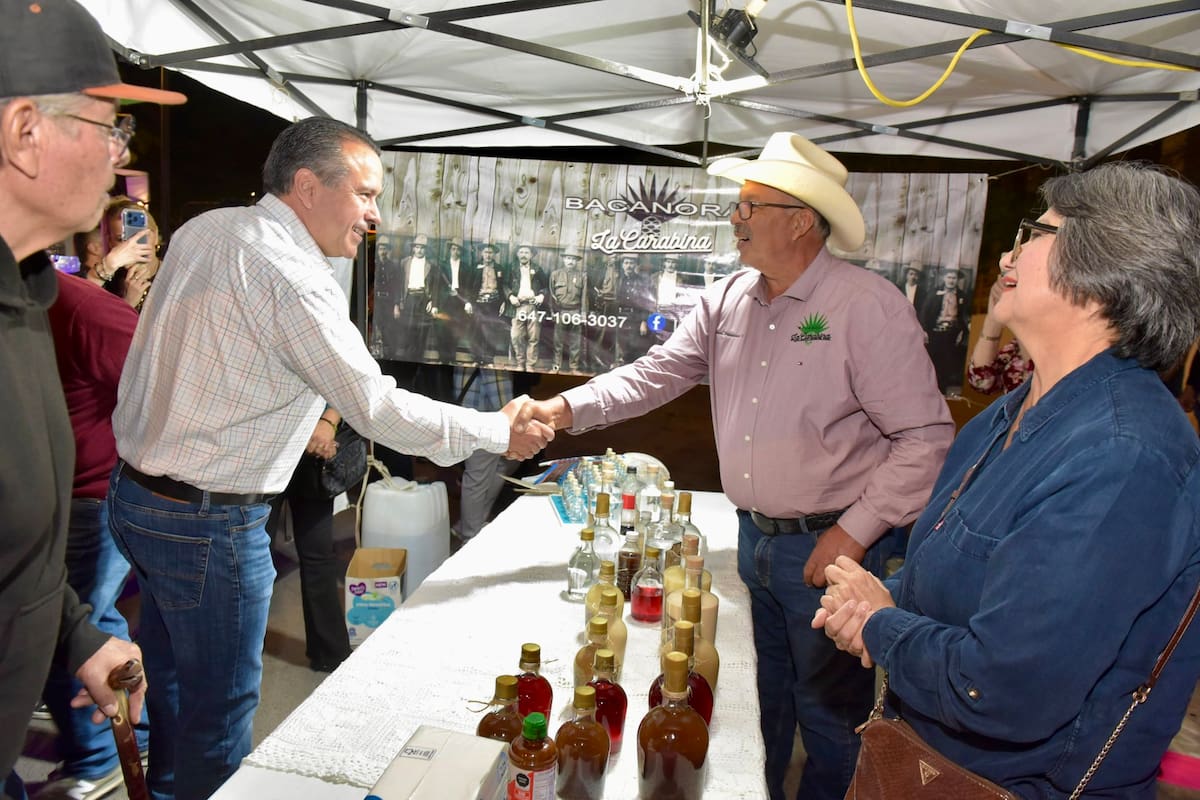 Impulsa Astiazarán tradición sonorense Expo Bacanora en Víactiva