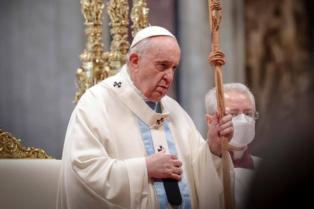 "Herir a una mujer es insultar a Dios", dice Papa Francisco en su primer mensaje de 2022