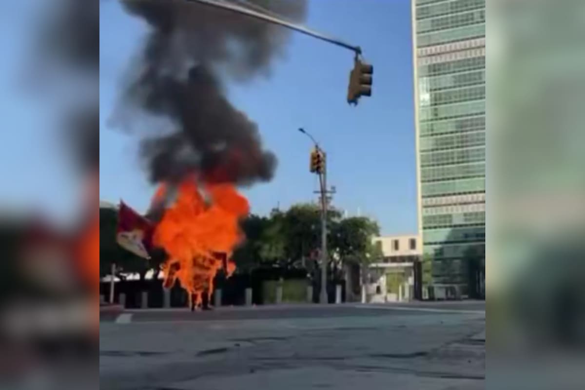Hombre se prende fuego frente a sede de la ONU en Nueva York; murió tras ser trasladado a un hospital