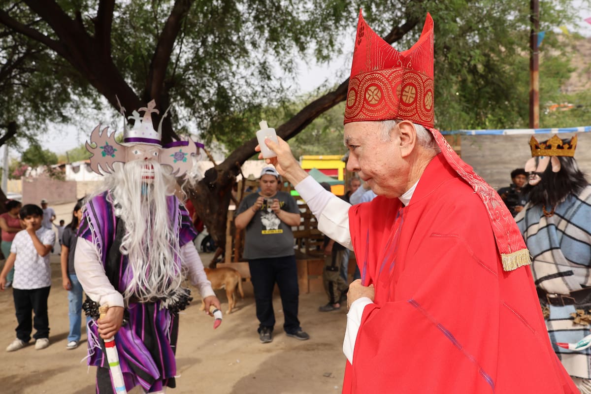 Arzobispo de Hermosillo destaca la riqueza cultural y espiritual de las tradiciones Yaquis en Domingo de Ramos