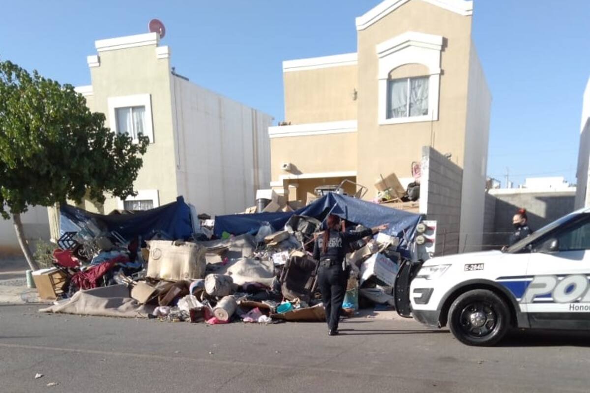 Rescatan a tres niños, estaban solos y viviendo entre basura en Mexicali
