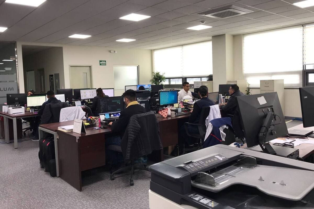 Cierran empresas en BC por reubicación y costos laborales