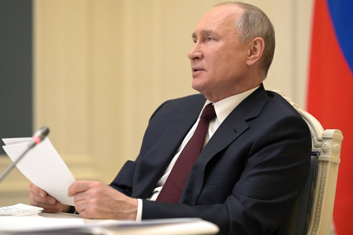 Putin respalda iniciativa de 10 días no laborables para frenar aumento de pandemia
